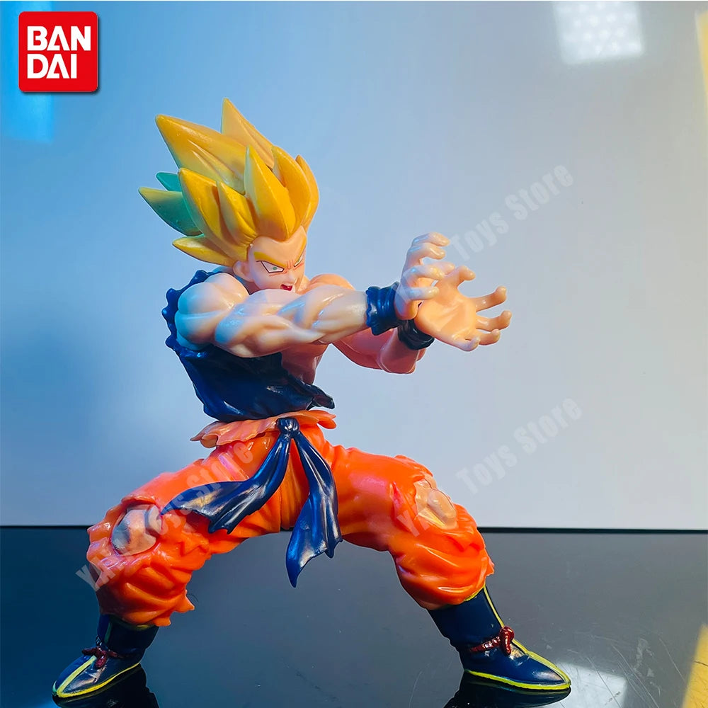 Son Goku Battle Damage Figure - Image 2